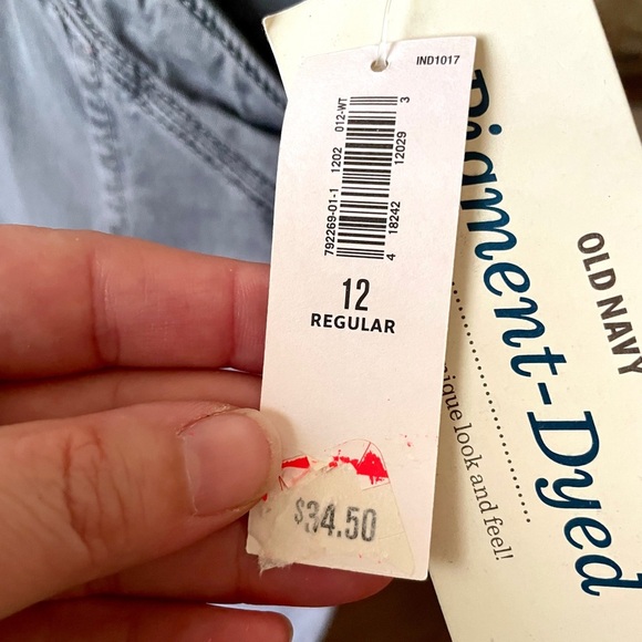 NWT Old Navy Pigment Dyed women’s low rise boot cut stretch cargo pants 12 blue - Picture 5 of 11